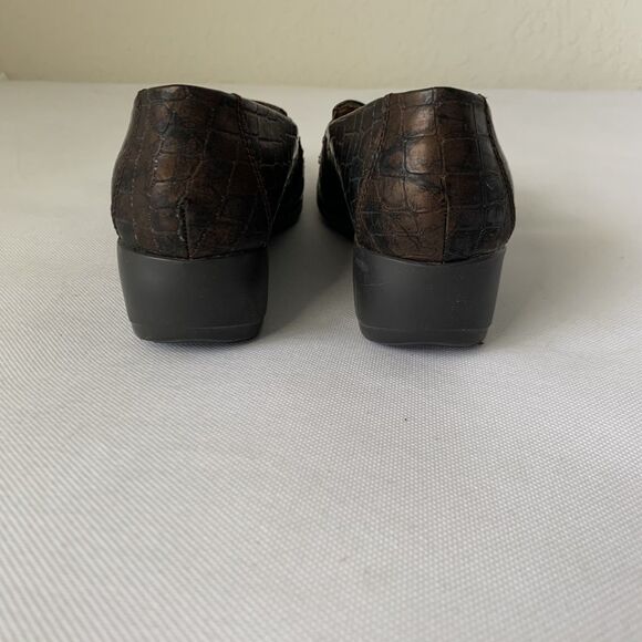 LifeStride Monopoly Shoe Women 6.5 Brown Croc Alligator Comfort Slip On Support - Picture 5 of 10